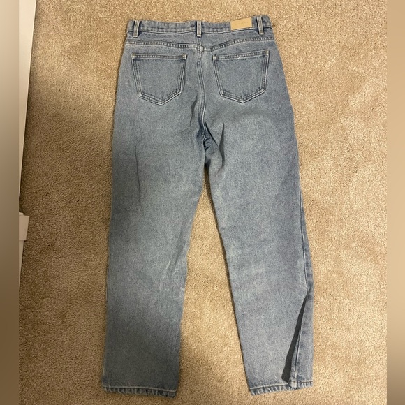 Jeans - Picture 2 of 3